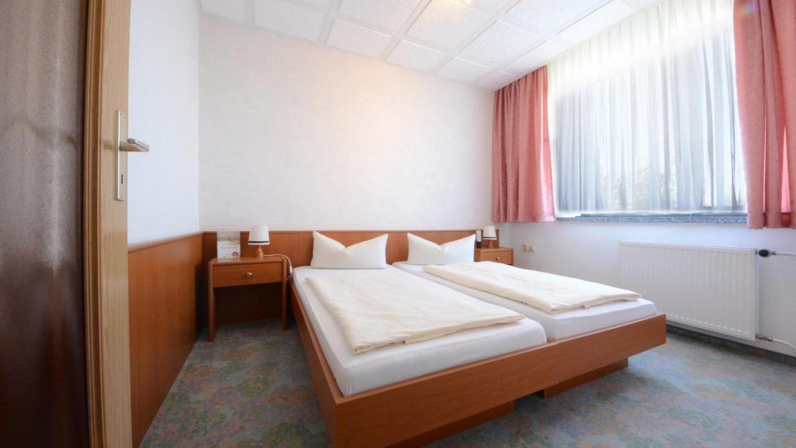 Land-Gut-Hotel Barbarossa Келбра Екстериор снимка