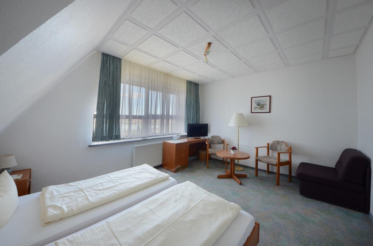 Land-Gut-Hotel Barbarossa Келбра Екстериор снимка