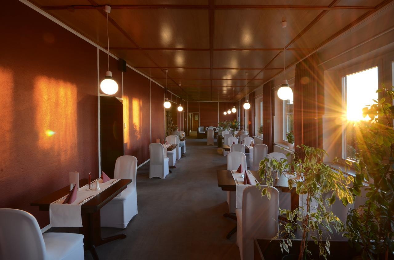 Land-Gut-Hotel Barbarossa Келбра Екстериор снимка
