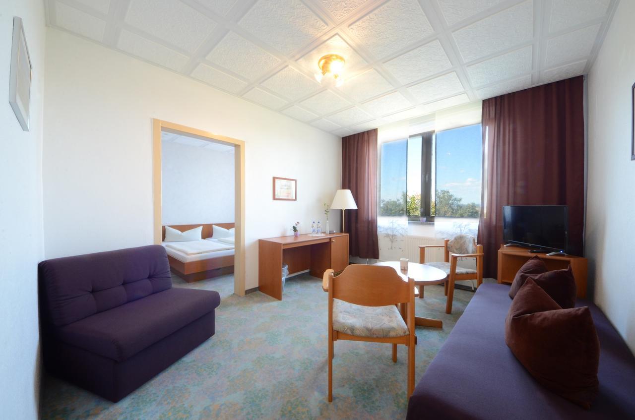 Land-Gut-Hotel Barbarossa Келбра Екстериор снимка